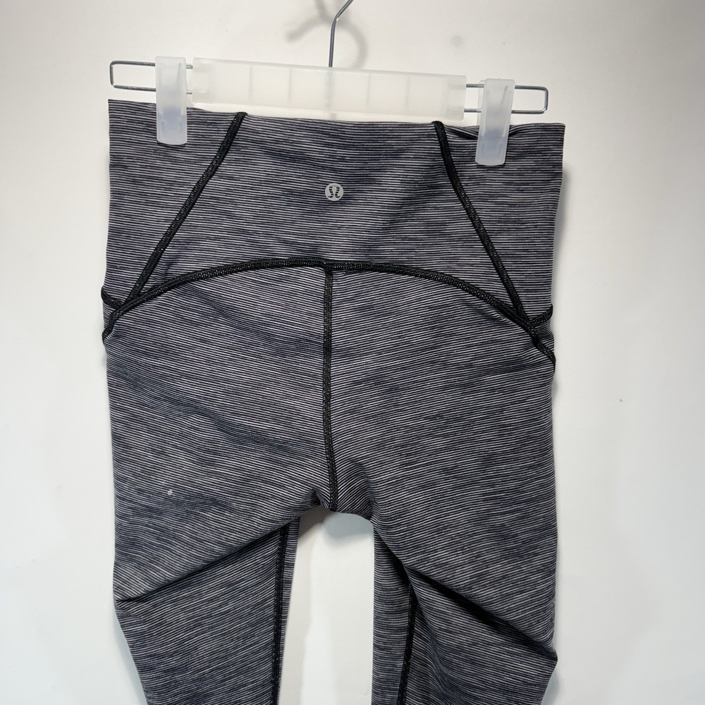 Lululemon Train Times 7/8 Pant Size 6 WAFS Gray Black Slate Mesh Panels Leggings - Picture 7 of 9